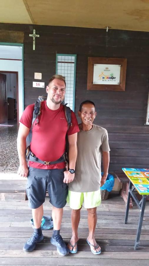 Aa Homestay Mulu Buitenkant foto